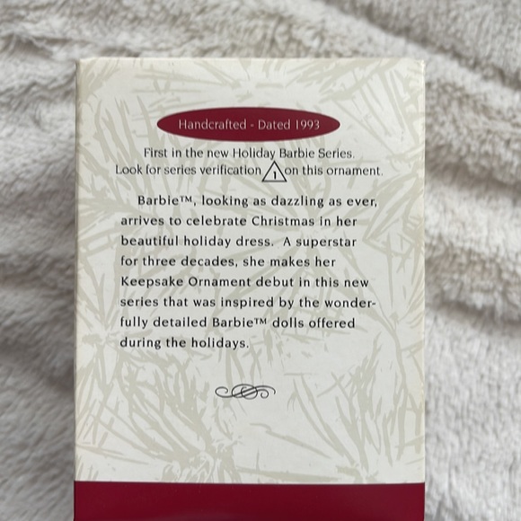 🎄💅 Holiday Barbie Vintage Ornament - Picture 3 of 3